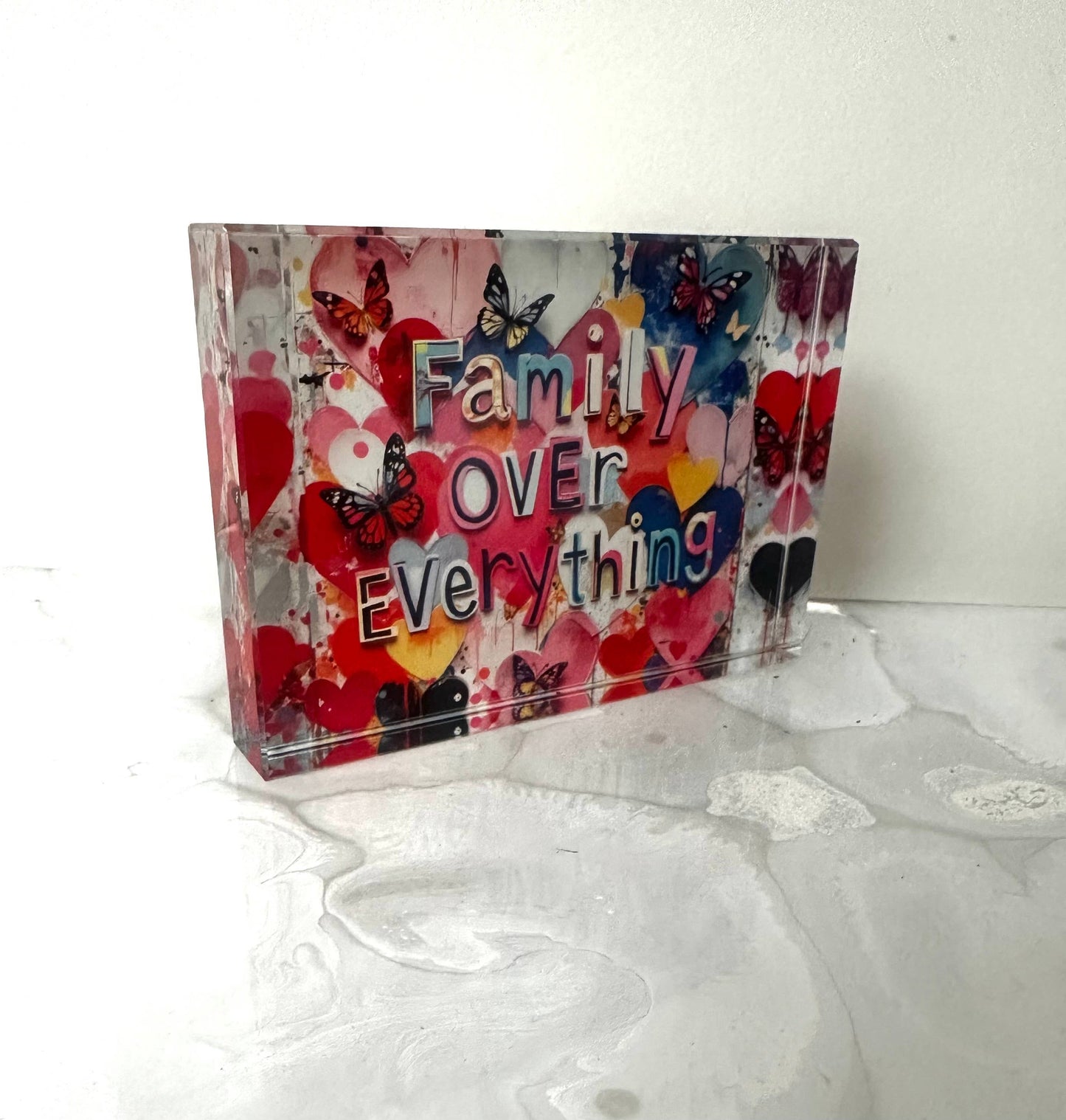 Family-Themed Crystal Block – 4x6 clear acrylic decor with heartfelt message for desk or shelf.