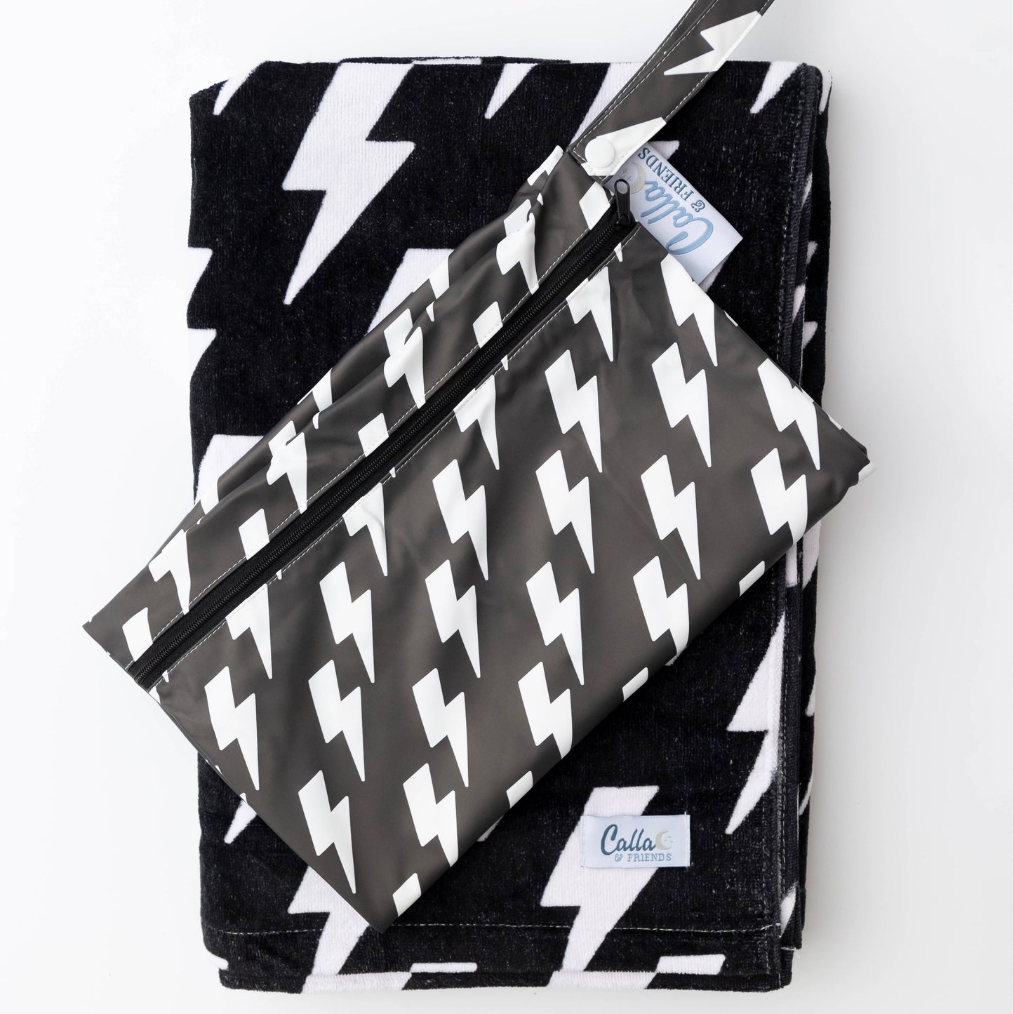 “Bolted” ☀️ The Kenzie Beach Towel