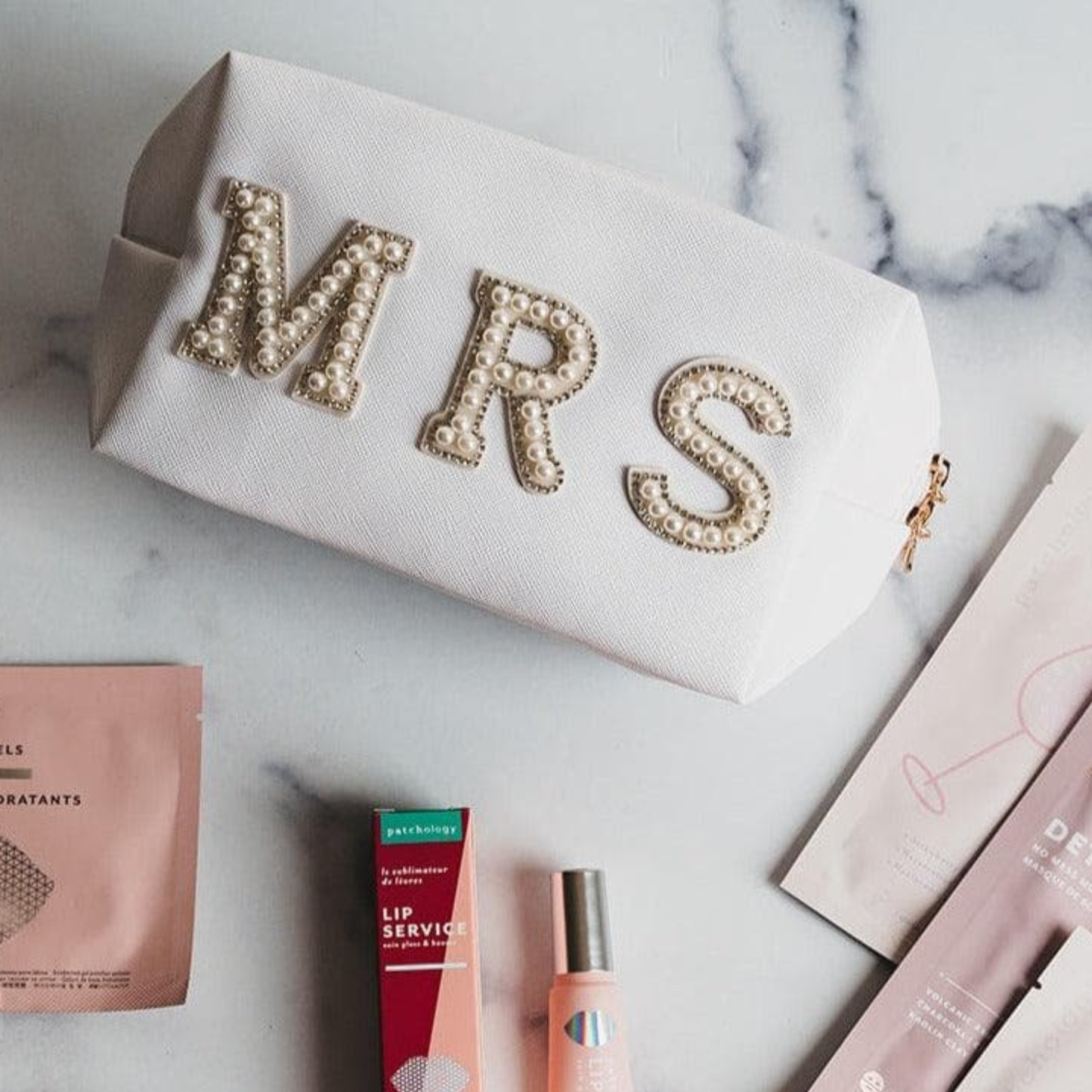 “Mrs. Bridal” 👰♀️ Beauty Cosmetics Pouch - Makeup Bag for Brides