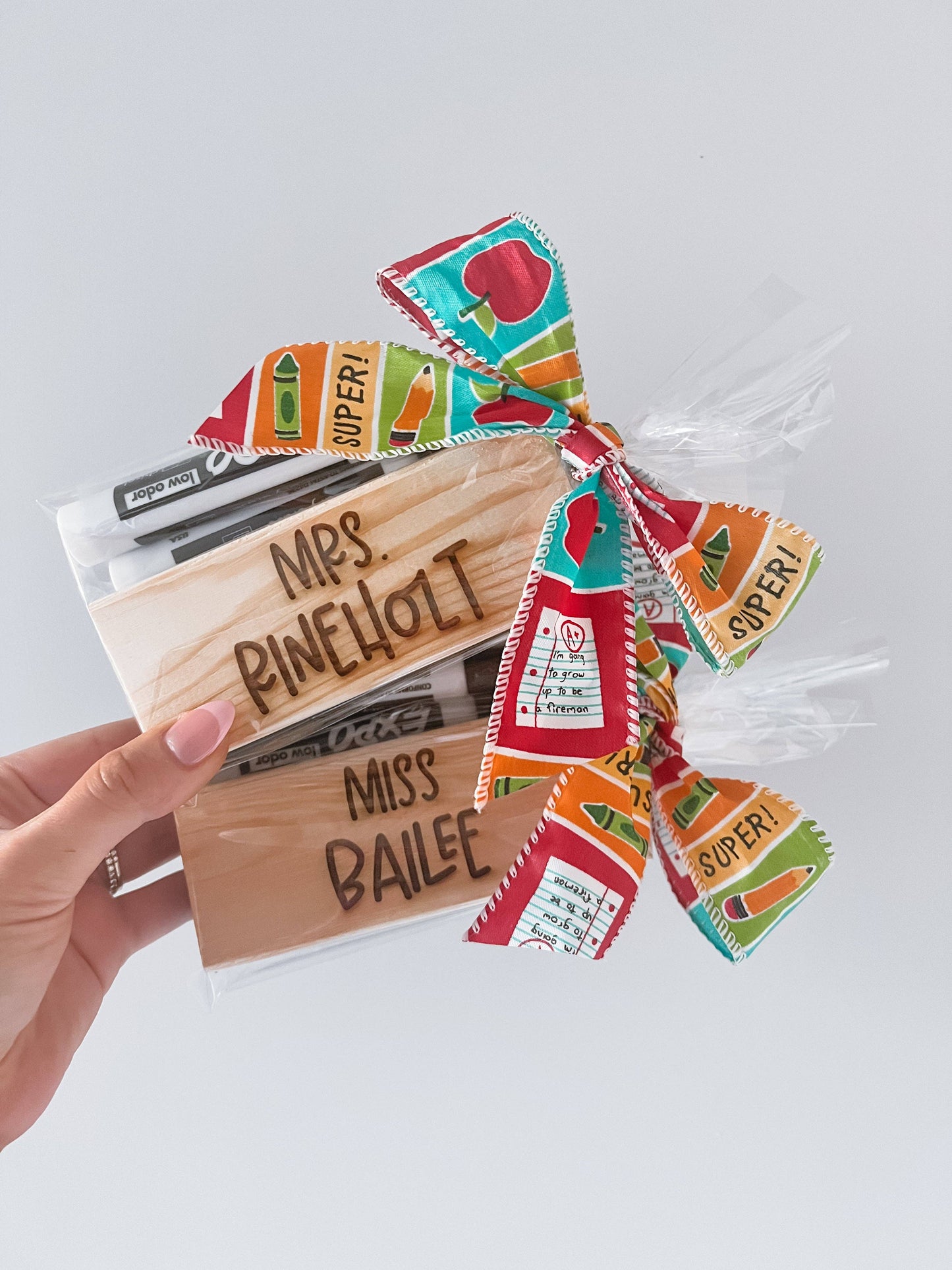 End of year teacher gift, personalized eraser with markers, clear bag and festive bow wrap