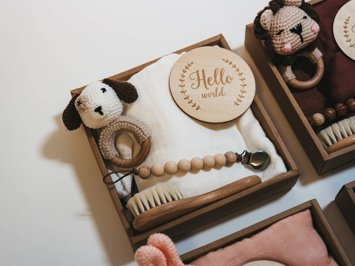 “Welcome Baby” 🥰 Gift Box - Charming 6-Piece Set for Newborns: Grey