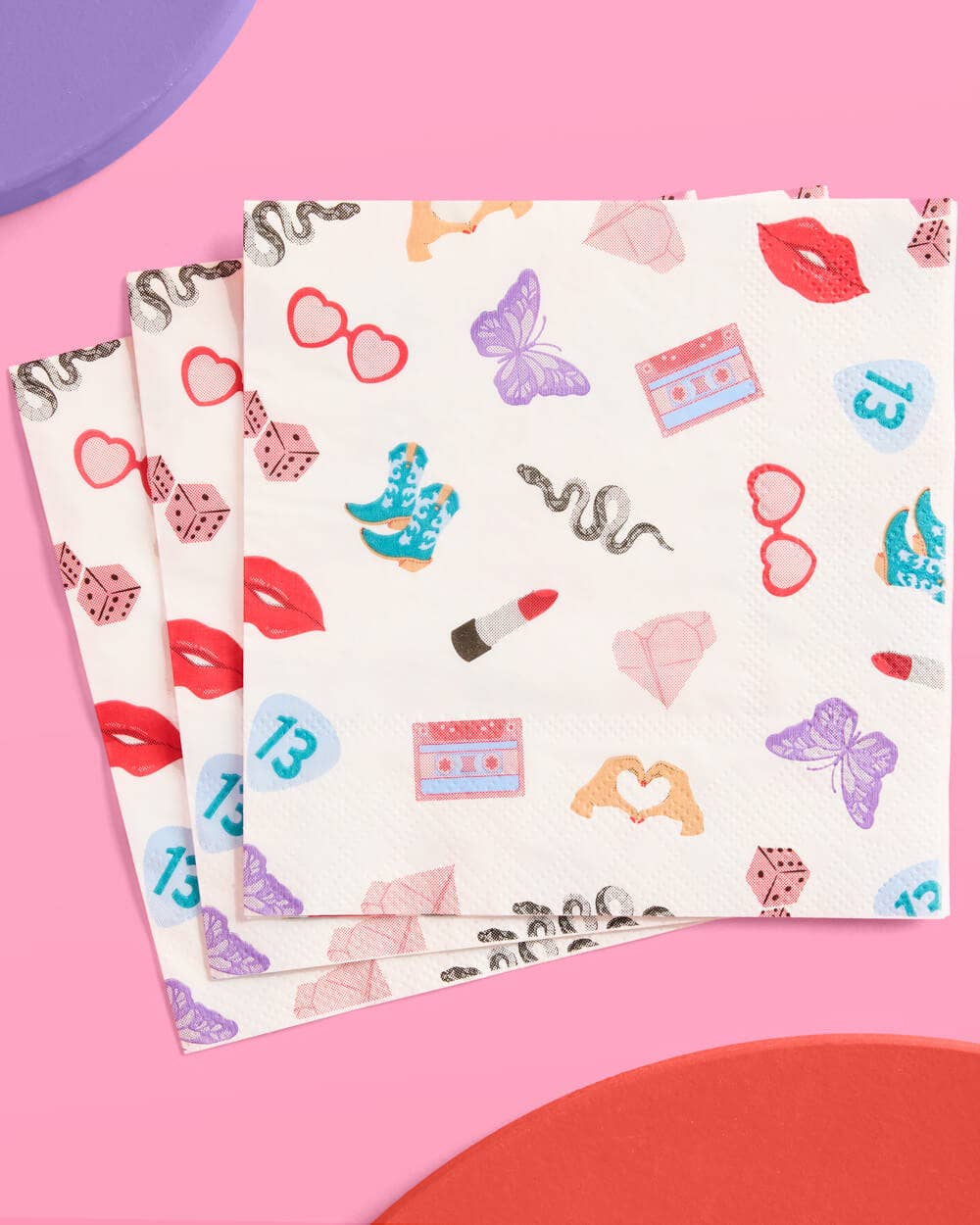 It's Me Hi napkins with colorful prints