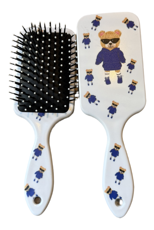 Cute teddy bear hair brush – works for all hair types and comes in fun final colors