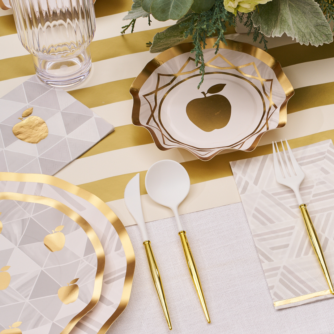 Stylish guest napkins for dinner parties or events