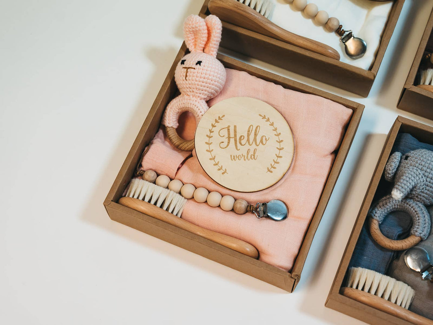“Welcome Baby” 🥰 Gift Box - Charming 6-Piece Set for Newborns: Grey