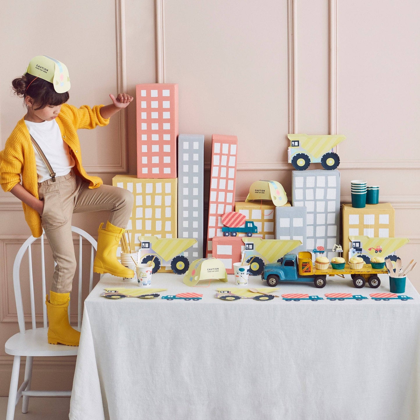 "Sip & Build" 🚧 Construction Party Cups by Meri Meri