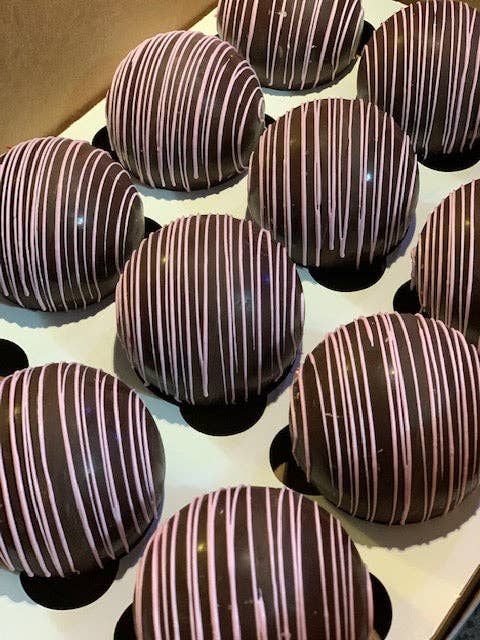 Valentine’s treat cocoa bombs with marshmallow filling