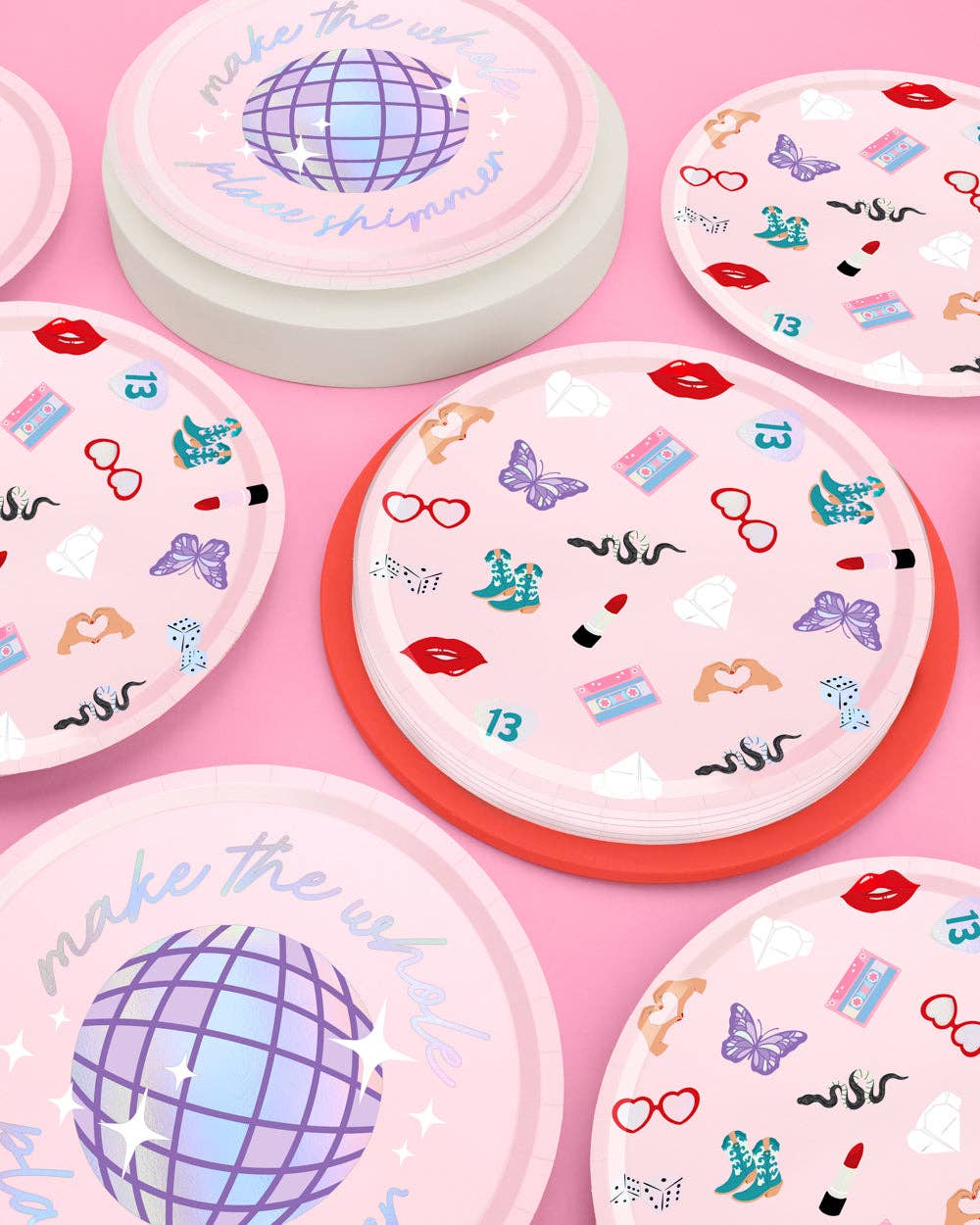 Cute lyric party plates in 2 fun designs