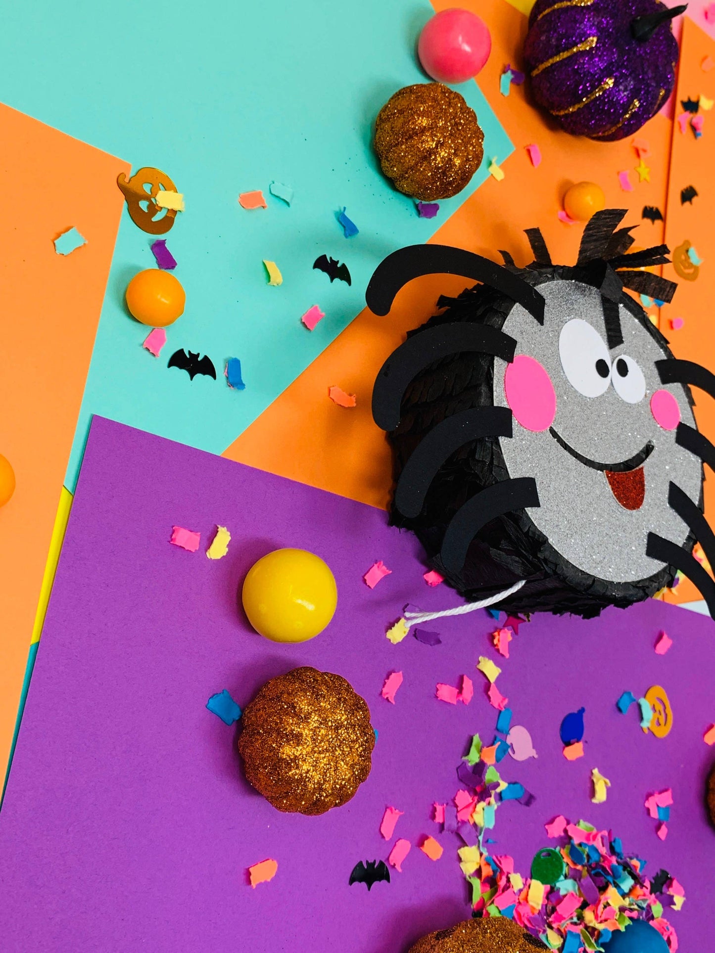 “Charlotte” 🕷️ Mini Spider Piñata Halloween Indoor Decoration