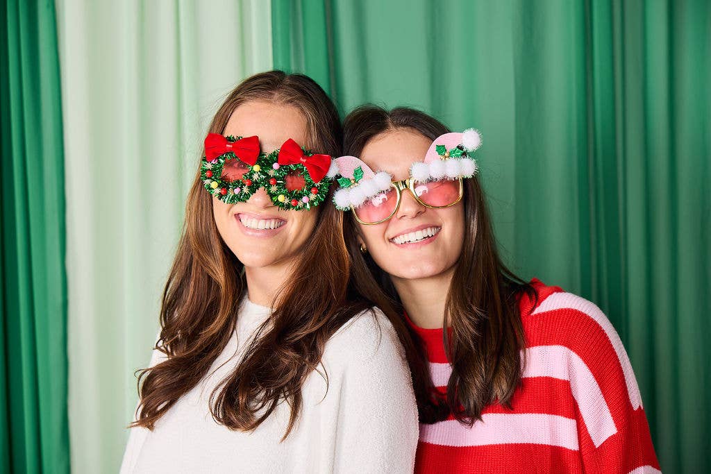 “Eye’ll Be Home for Christmas” 😎 Holiday Wreath Party Glasses by Packed Party