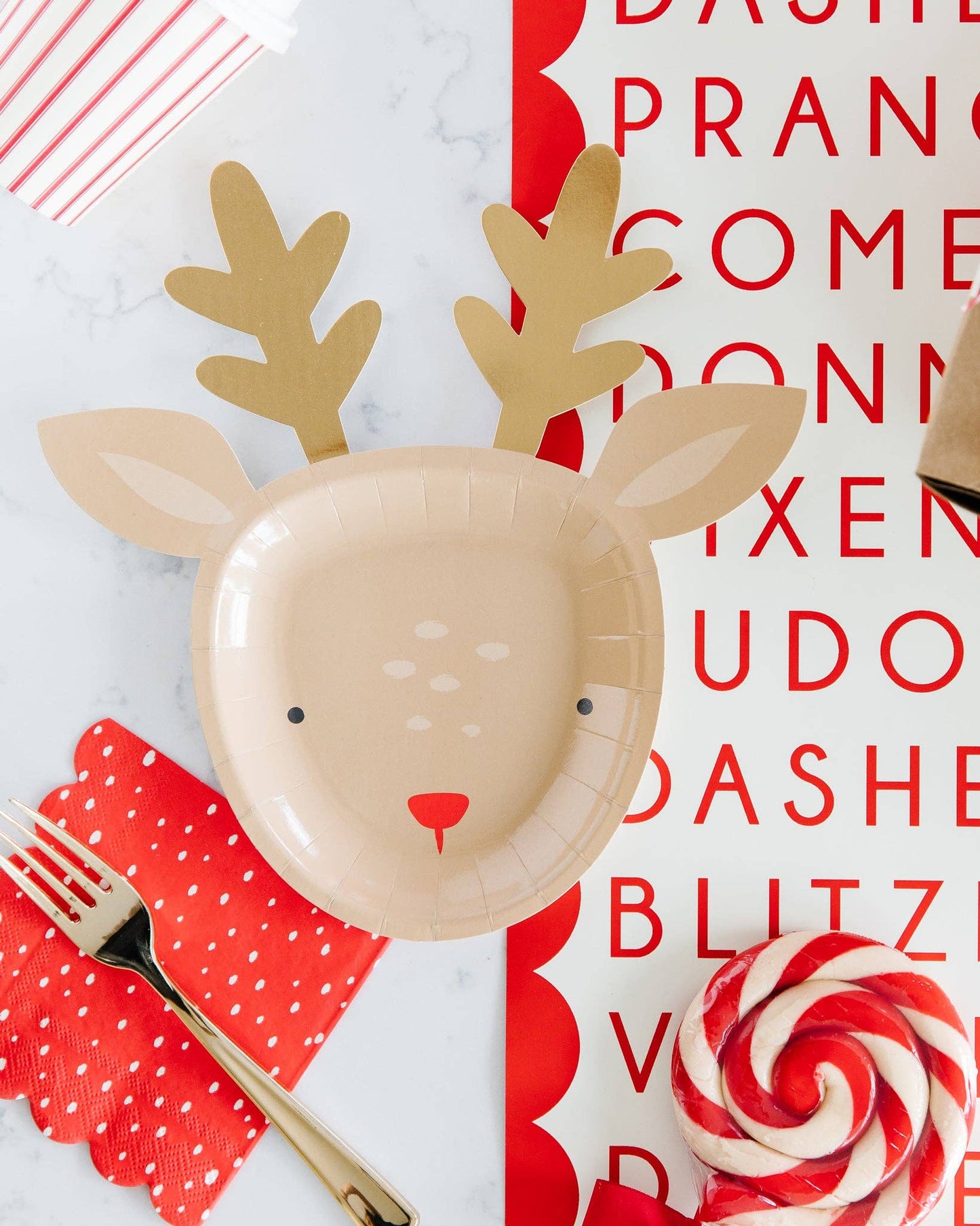 Reindeer-shaped party plates with gold foil accents, 8 festive plates for Christmas treats