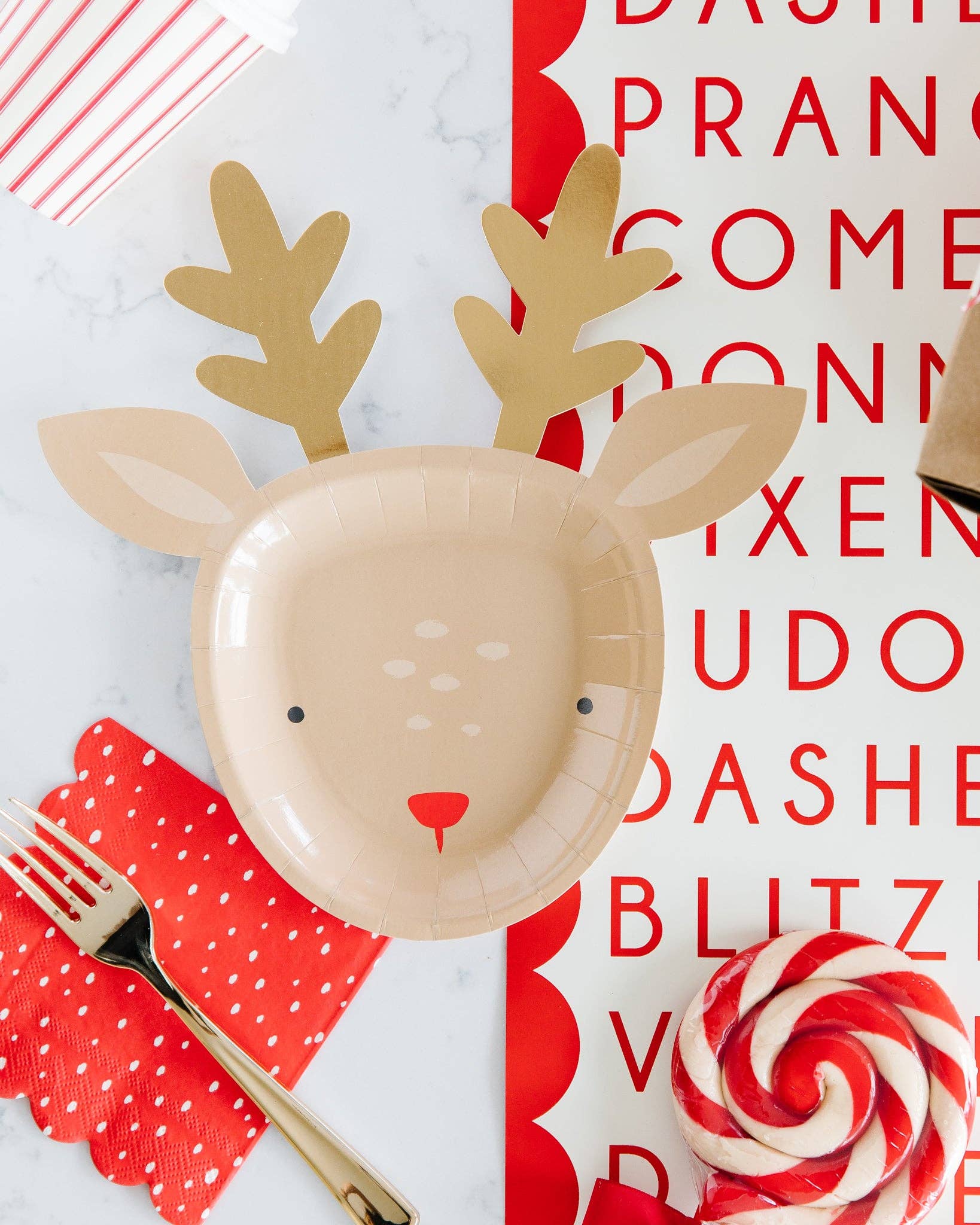 Reindeer-shaped party plates with gold foil accents, 8 festive plates for Christmas treats