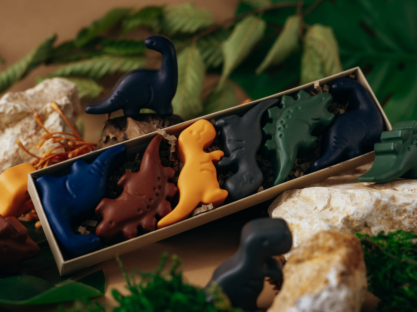 Colorful dinosaur shaped crayons kids gift