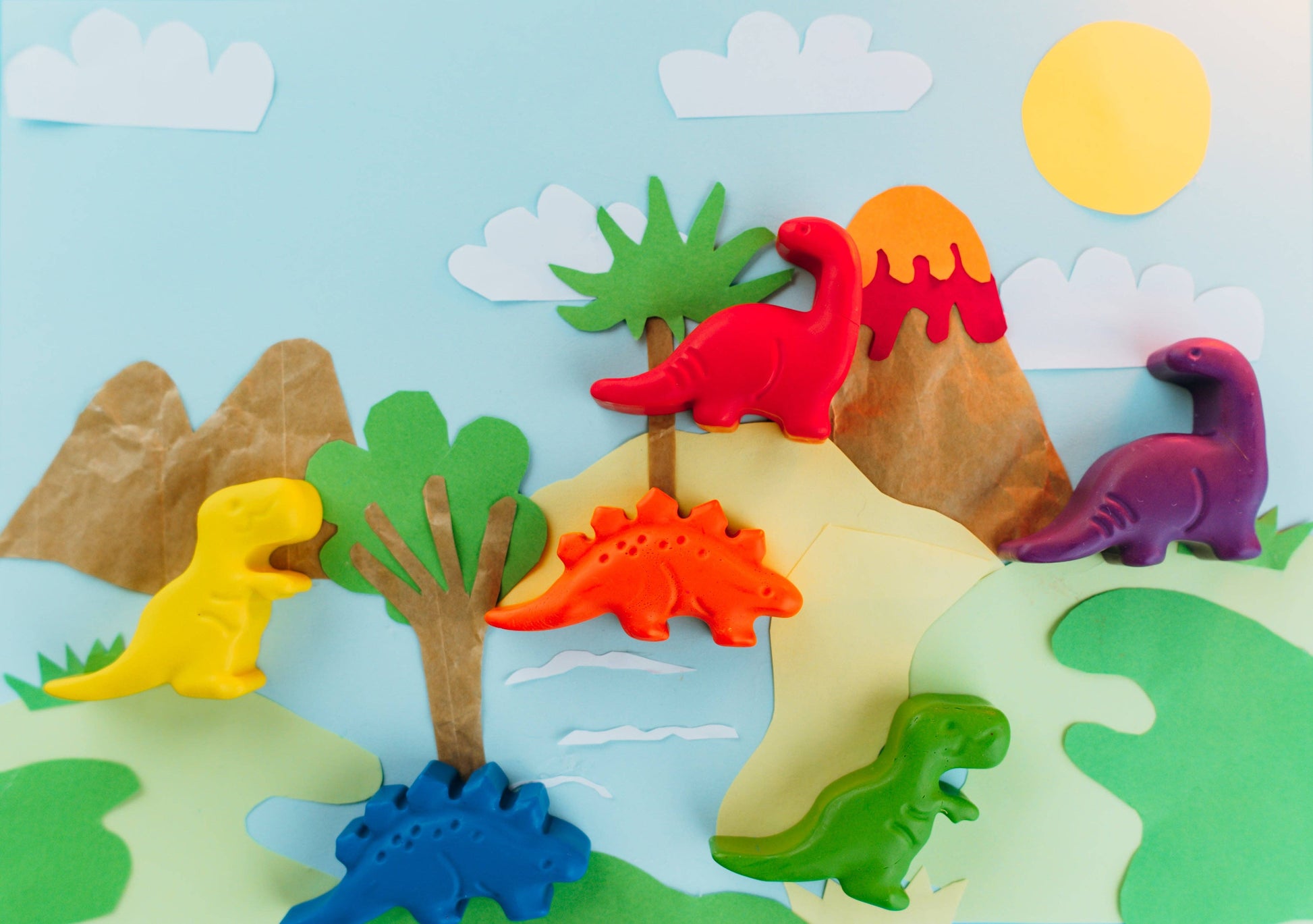 Dinosaur fun shaped crayons birthday gift