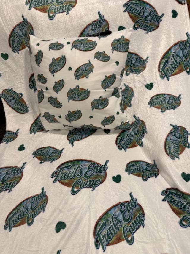 Super soft plush camp throw blanket in neutral color