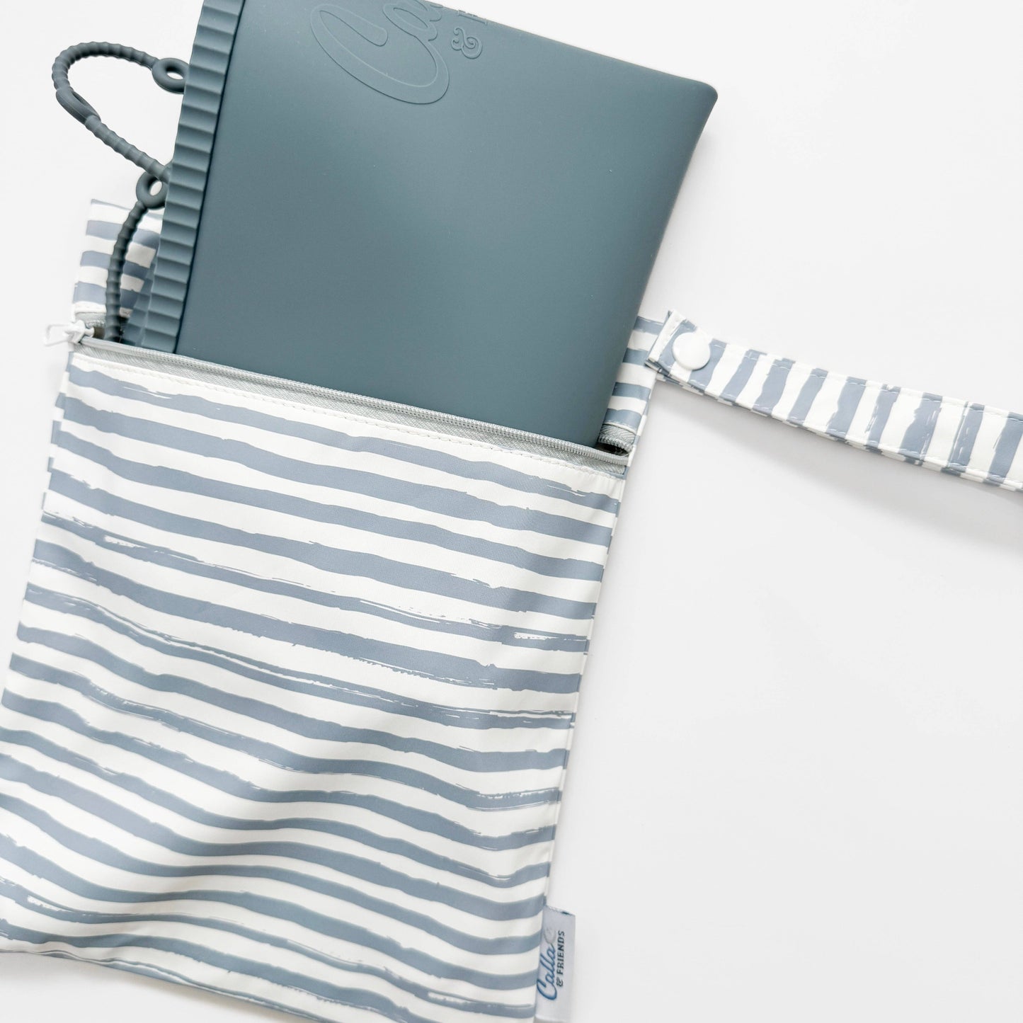 "Tidy Traveler" 🍽️ Slate Blue Brush Stripe Placemat Set by Calla & Friends
