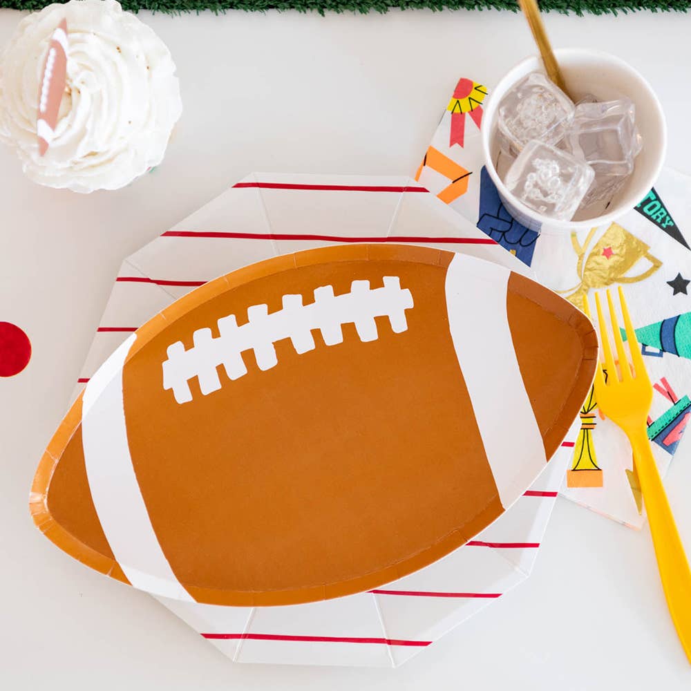 Paper plates for sports fans, pack of 8, perfect for game day and birthdays
