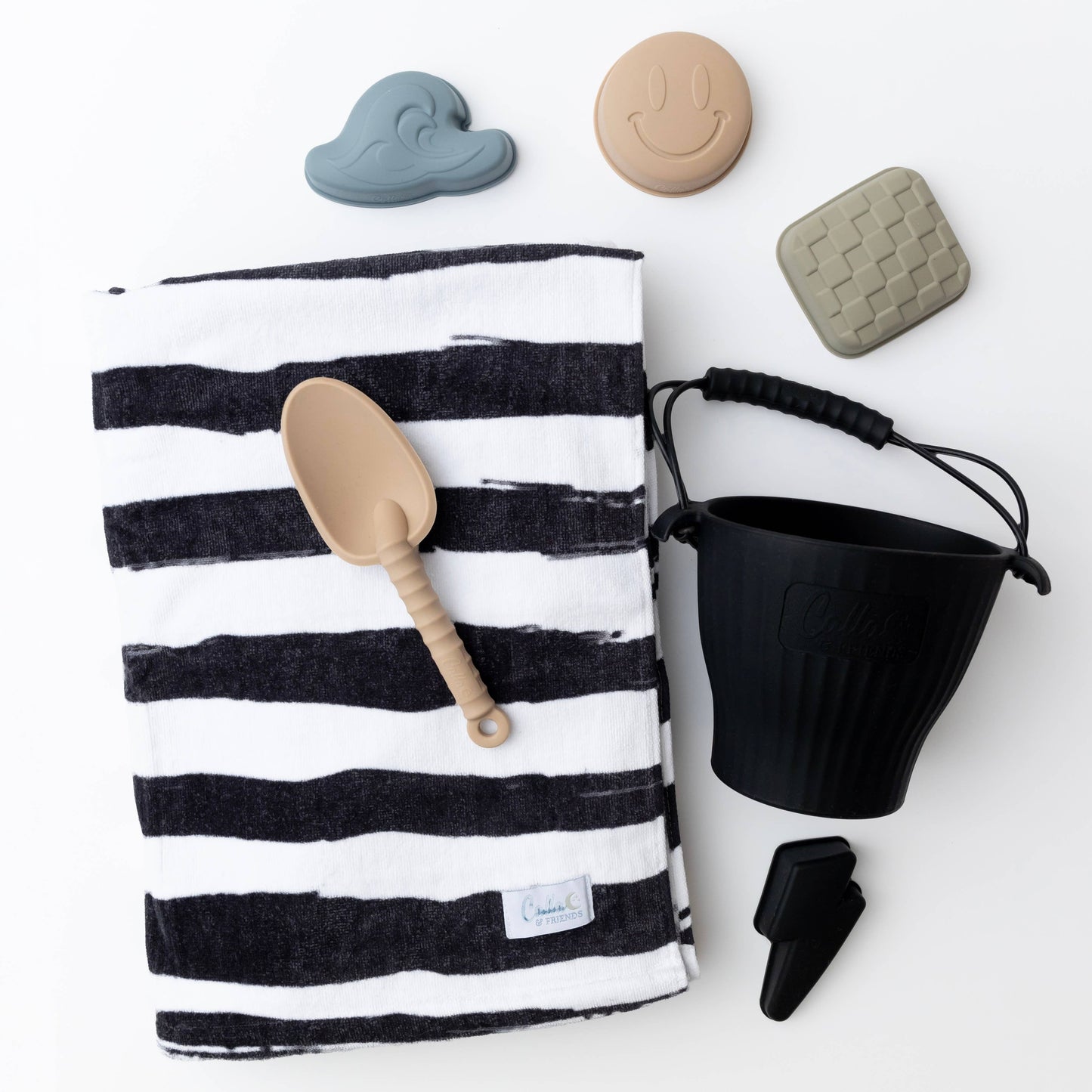 “BLACKOUT & BOLT” 🏝️ Silicone Beach Toy Set
