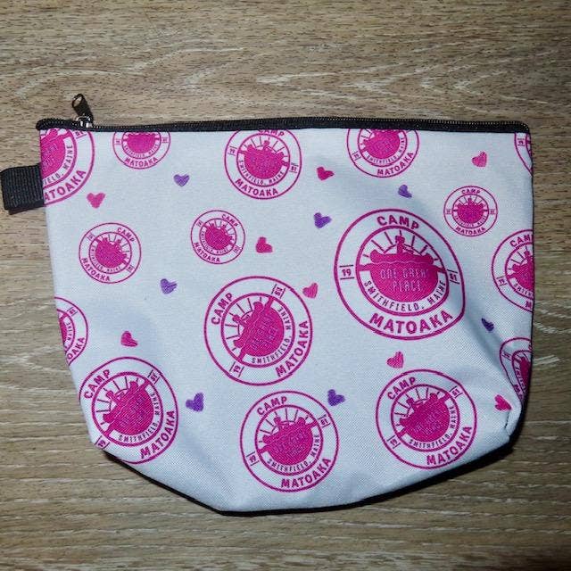 Personalized cosmetic travel bag for kids