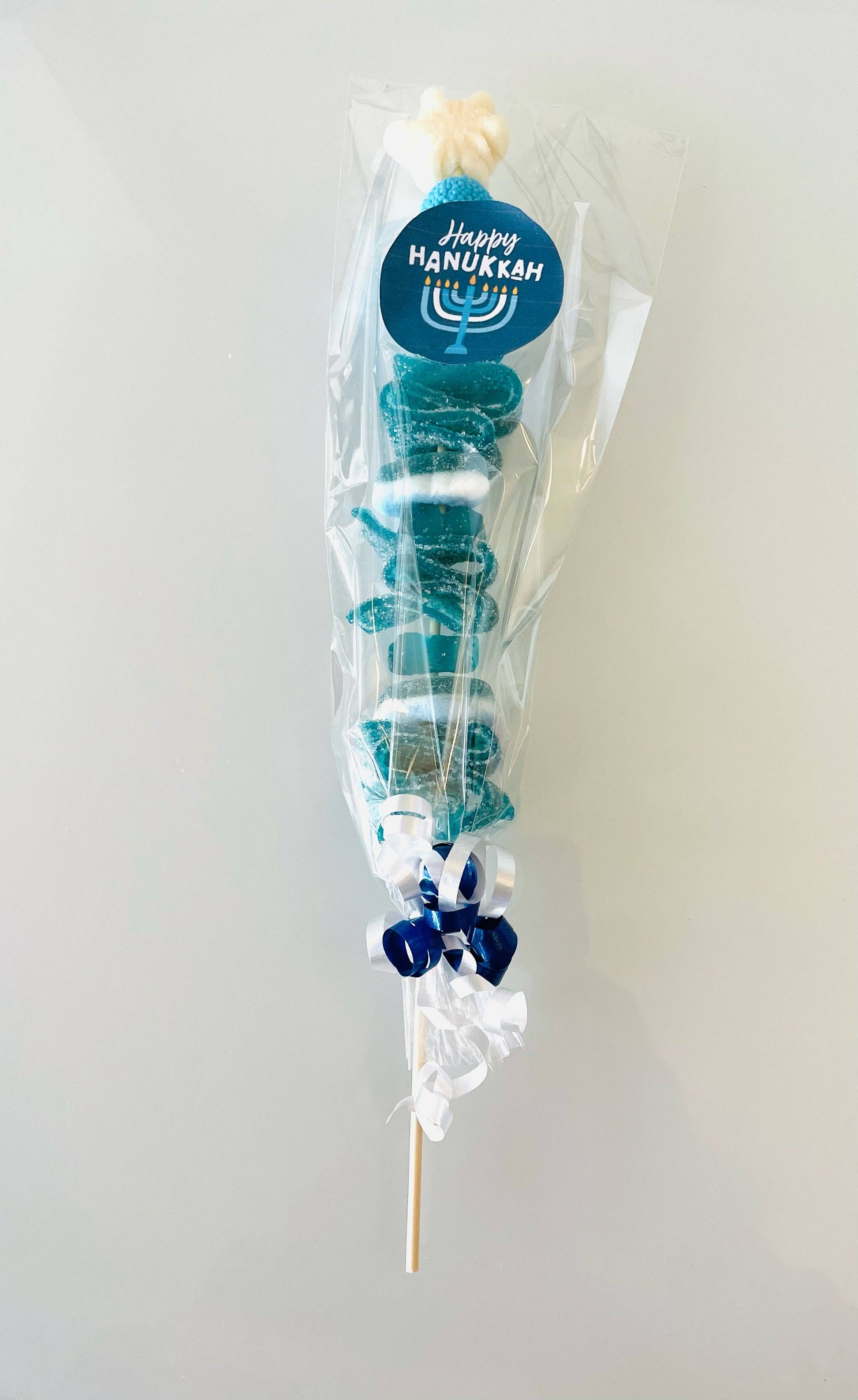 Customizable candy kabobs for parties