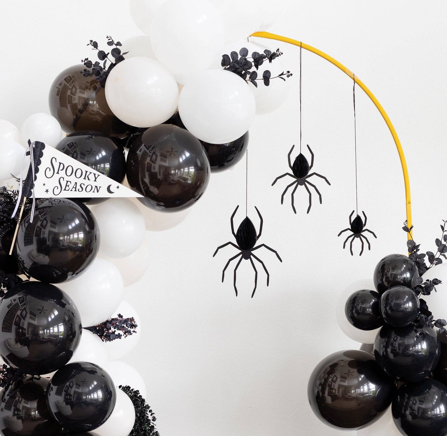“Creep It Real” 🕷️ Hanging Spiders Honeycomb Banner