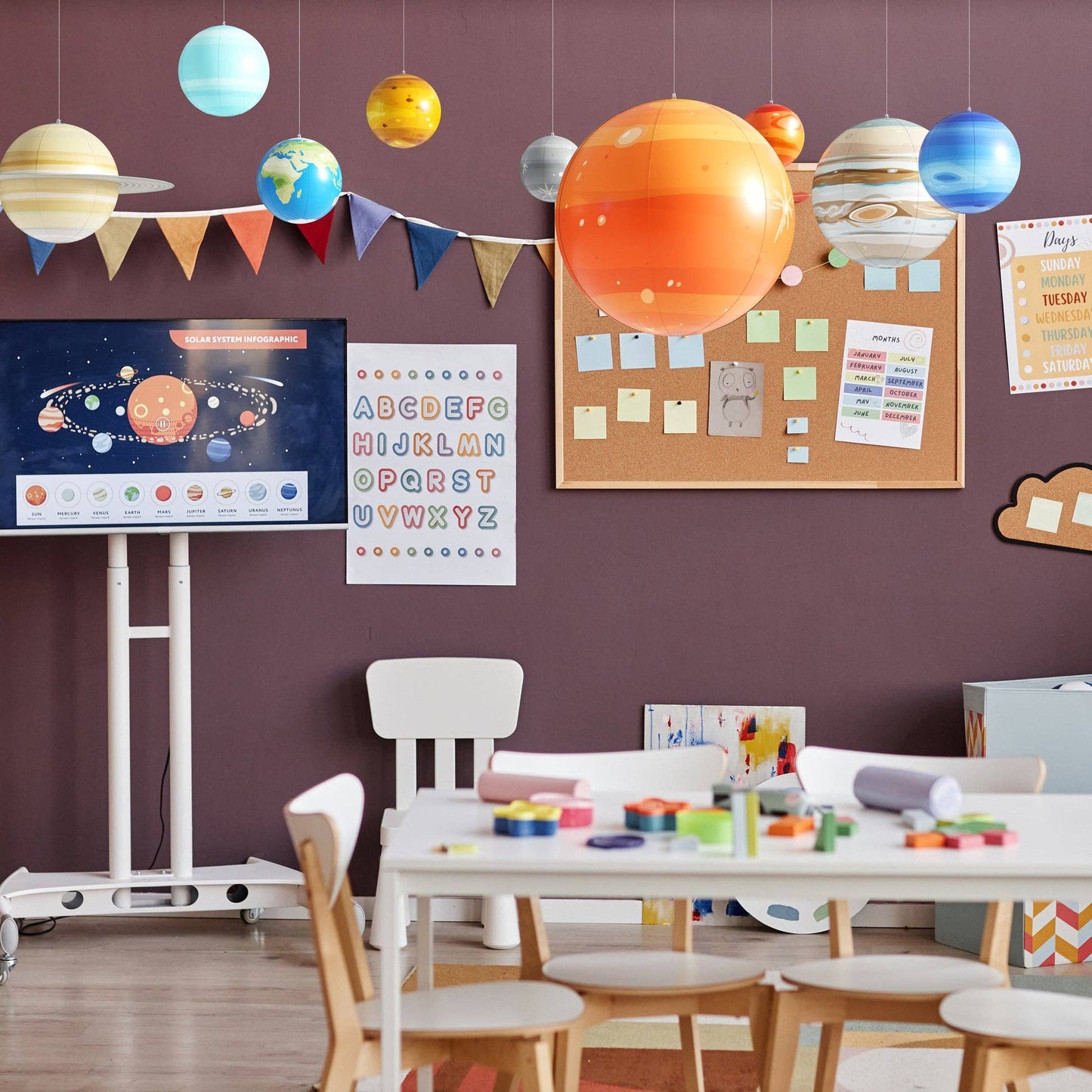 "Out of This World" 🪐 Inflatable Solar System Planet Set by Dan&Darci