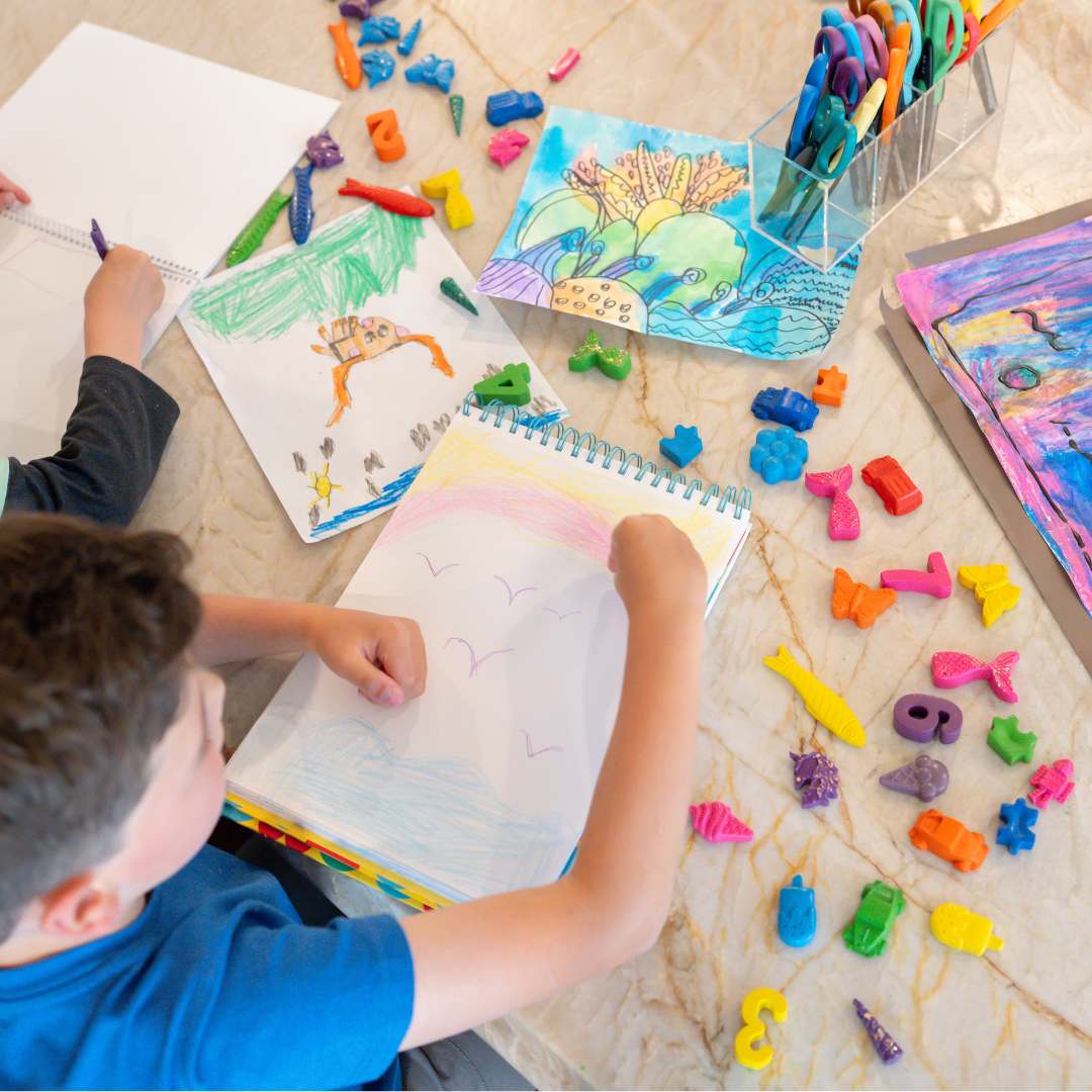 Bright rainbow unicorn crayons for children