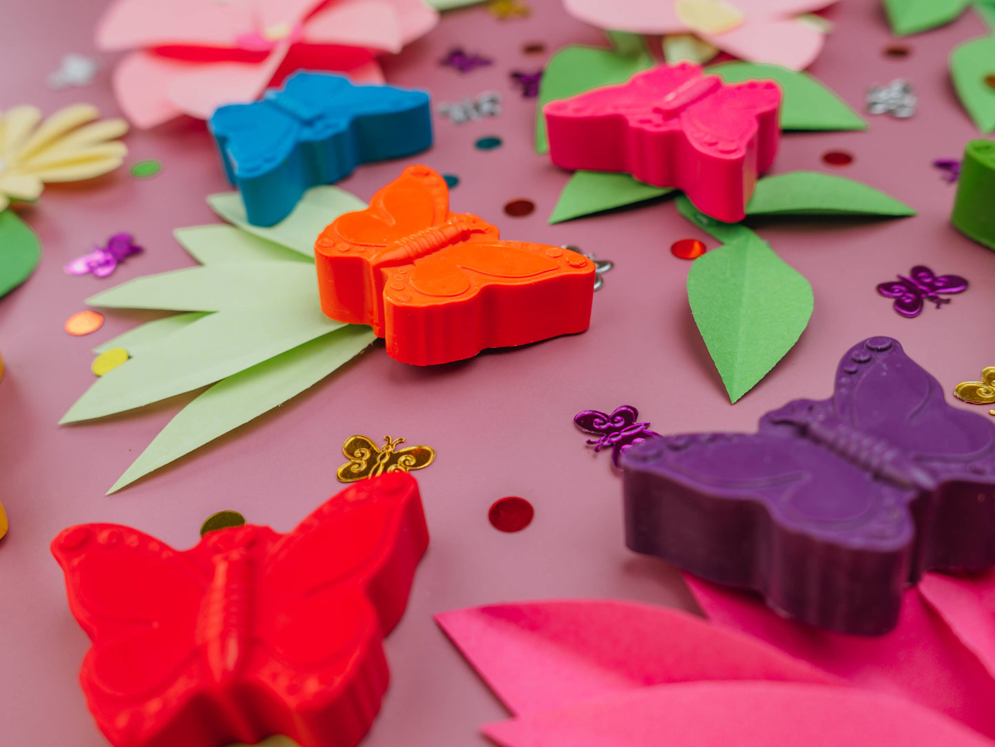 "Flutter Hue" 🦋 Butterfly-Shaped Rainbow Crayons by Wonder Hue Crayon Co.