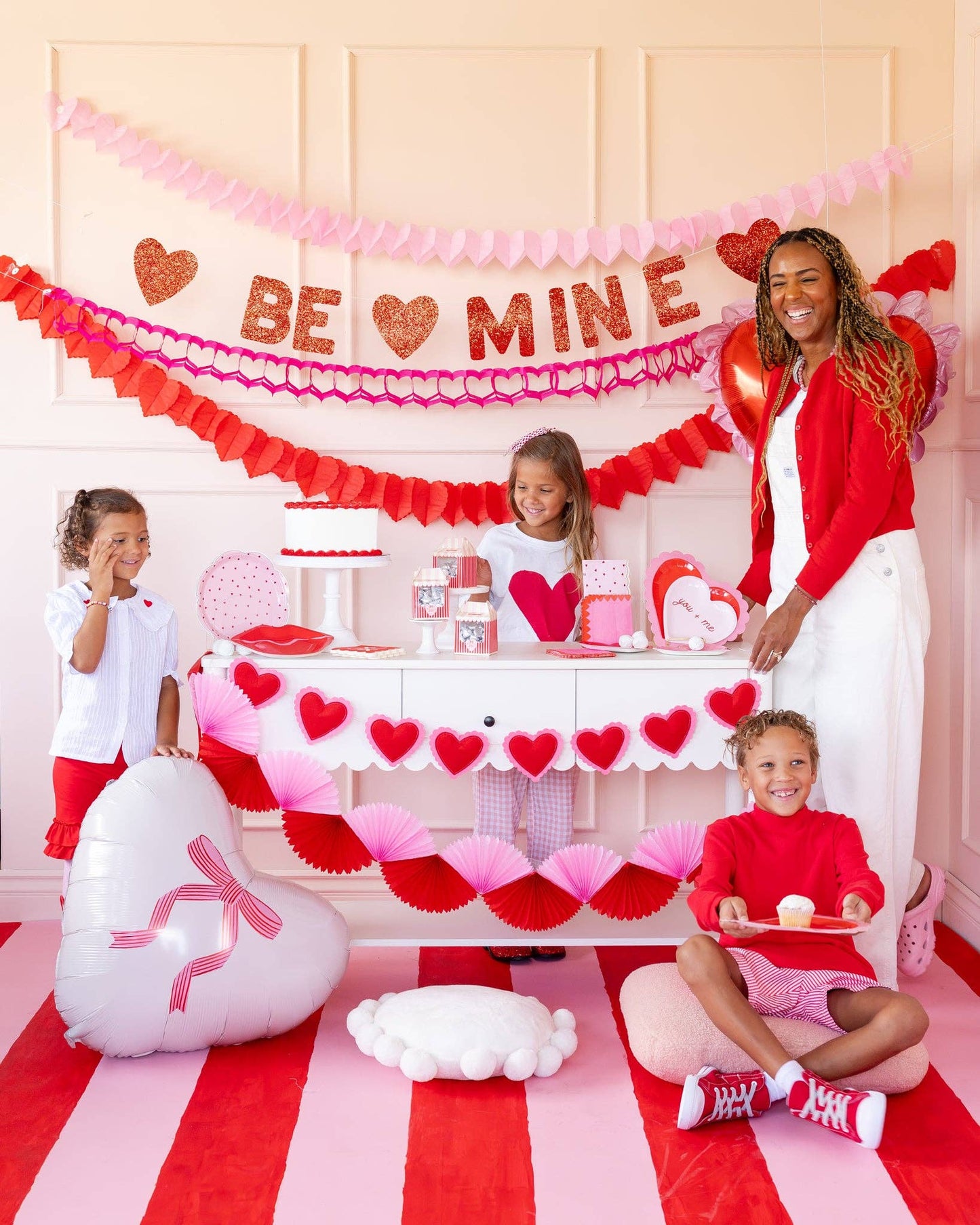 Cute Valentine party plates in candy-heart style