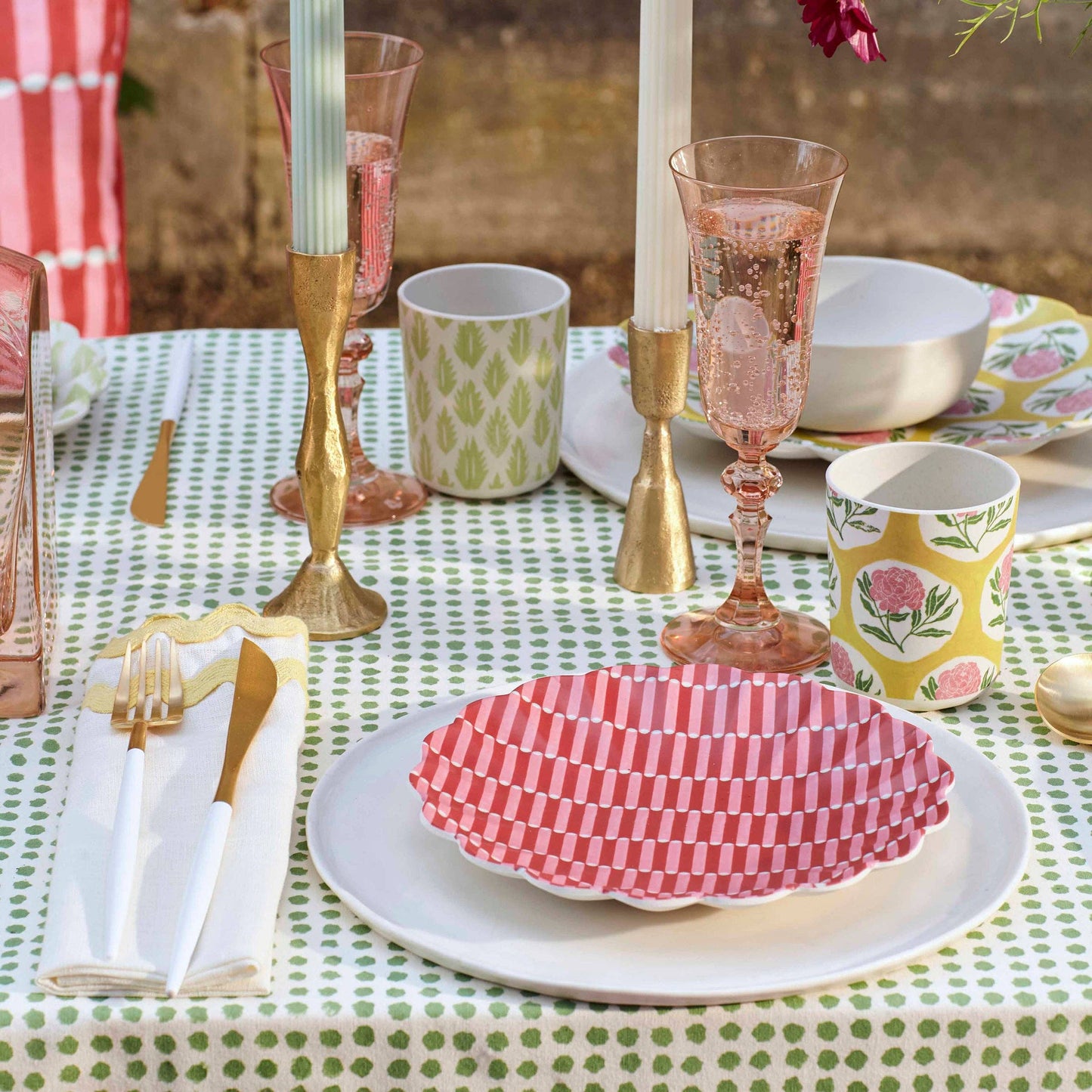 "Sip in Style" 🌸 Reusable Floral Party Cups by Meri Meri
