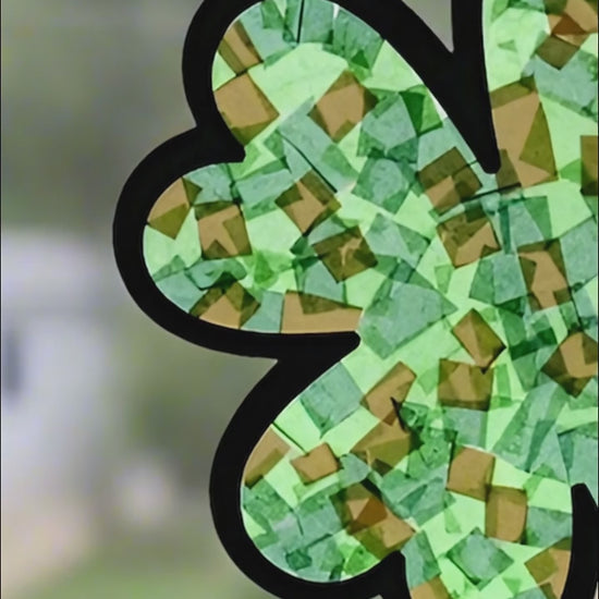St. Patrick’s Day classroom suncatcher project