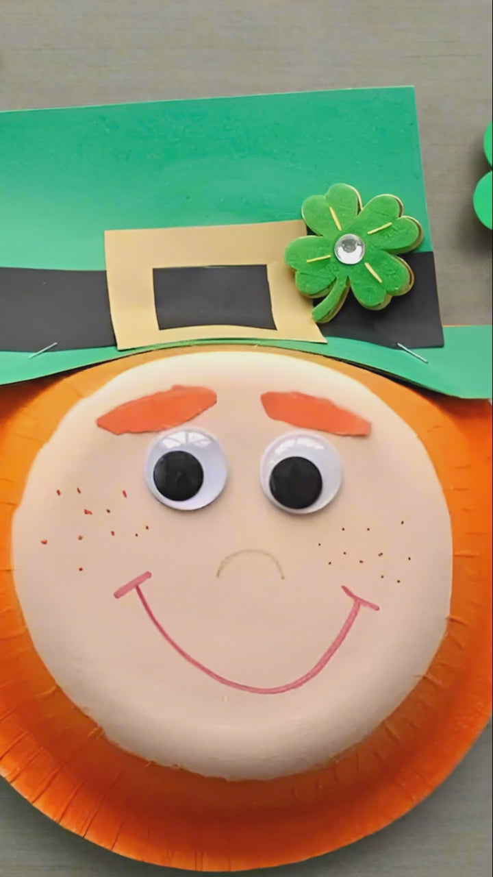 St. Patrick’s Day classroom craft with shamrocks