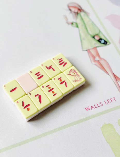 Easy-to-read Mahjong tiles with bold colors
